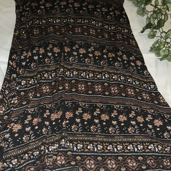 Tribal Patterned Brown Dress - Picture 4 of 5